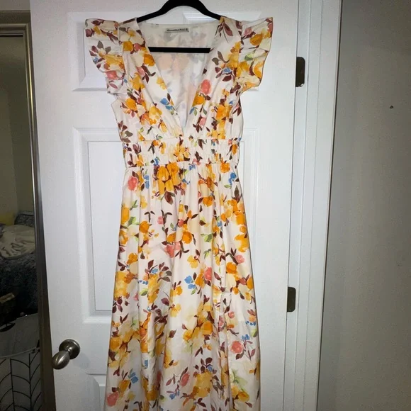 Abercrombie & Fitch Flutter Sleeve Midi Dress - Picture 3 of 12